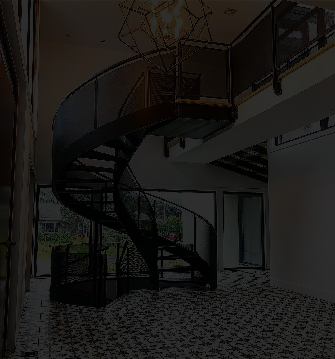 OTTAWA'S <font color="orange">AWARD-WINNING</font> 
CUSTOM HOME BUILDERS